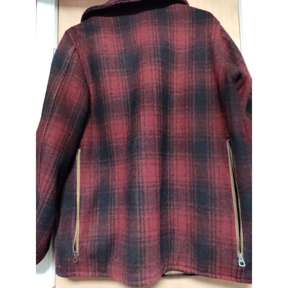 Vintage Carter's Red & Black Wool Hunting Coat Measures Approx. 21" x 31" - Picture 6 of 8